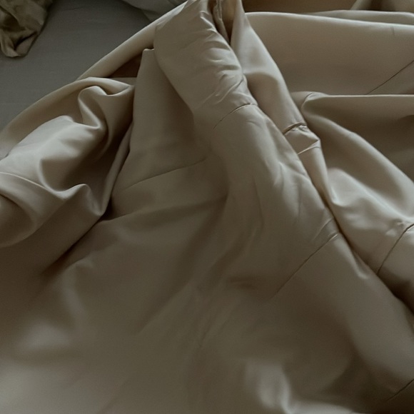 Dress - Picture 6 of 6